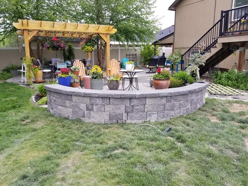 Paver patio and fire pit by Elite Hardscapes — Spokane, WA