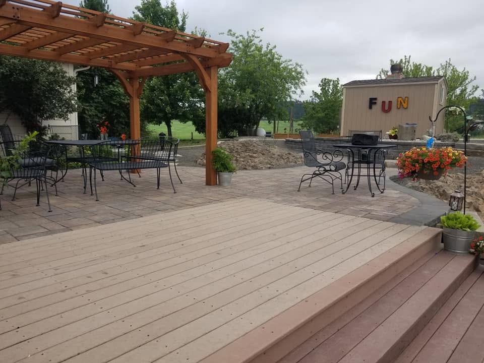 Paver patio and fire pit by Elite Hardscapes — Spokane, WA