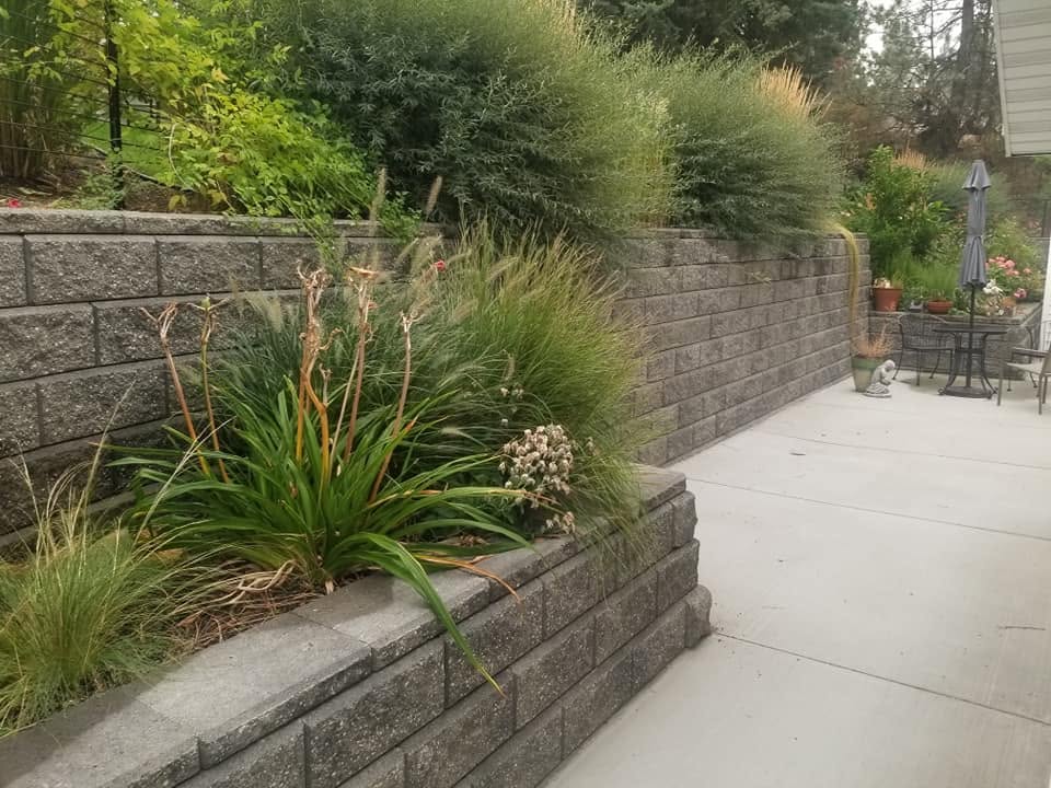 Retaining wall and steps by Elite Hardscapes — Spokane, WA