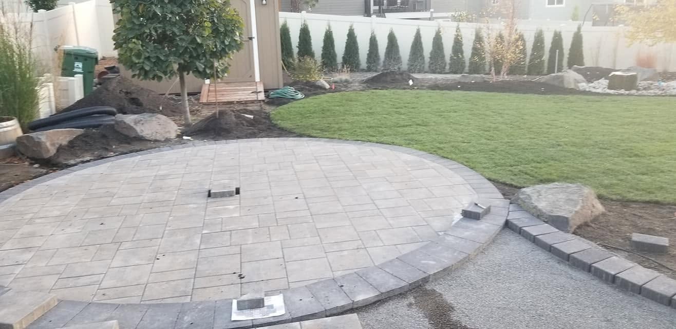 Paver patio and fire pit by Elite Hardscapes — Spokane, WA