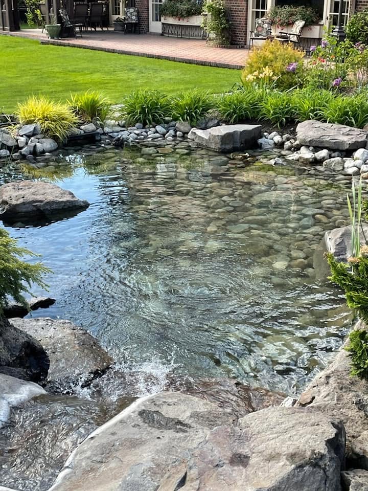Water feature by Elite Hardscapes — Spokane, WA