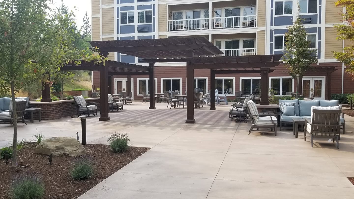 Paver patio and fire pit by Elite Hardscapes — Spokane, WA